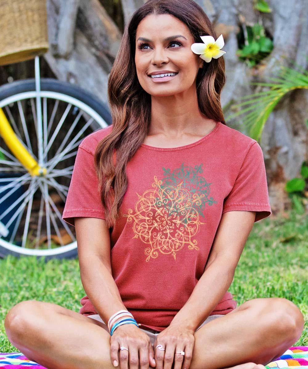 Hennalicious - Paradise Red Dyed Short Sleeve Scoop Neck T-Shirt 3 Hennalicious - Paradise Red Dyed Short Sleeve Scoop Neck T-Shirt